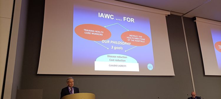 Grazie al Prof.Motolese per invito al meeting programmato a R.Emilia nel simposio IAWC di Ligresti.